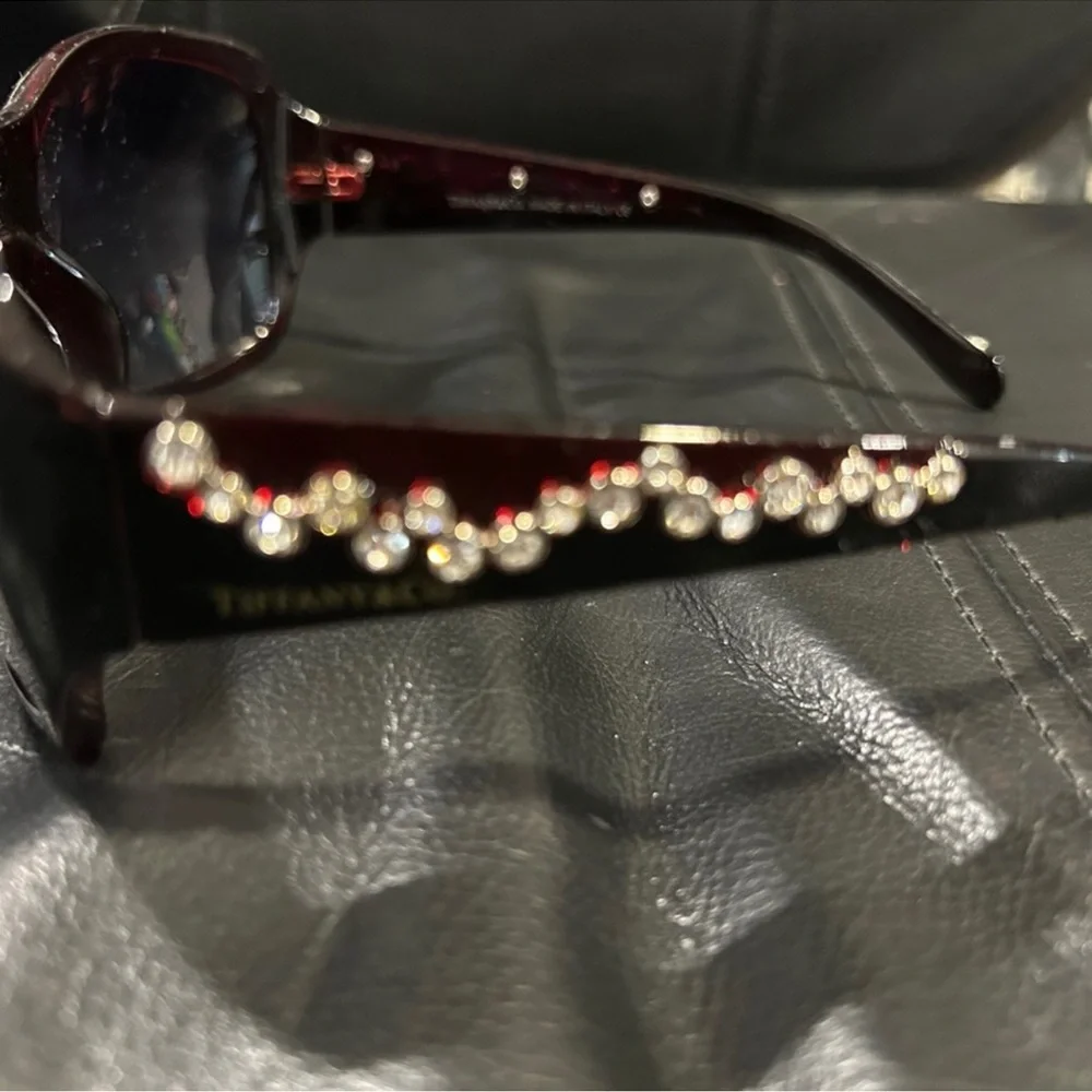 Tiffany & Co. Burgundy with design Sunglasses S8123 62 16 122